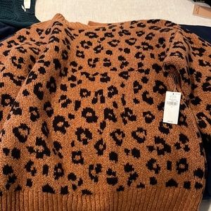 Nwt old navy sweater
